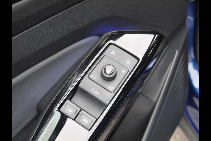 Volkswagen ID.4 Pro 77 kWh | Apple Carplay | Cruise Control | Parkeersensoren | Sfeerverlichting |