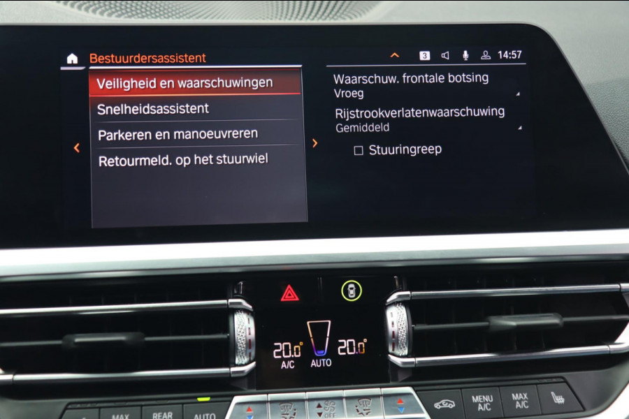 BMW 3-serie M340d xDrive / LIVE COCKPIT / CARPLAY / TREKHAAK / DEALERONDERHOUDEN! BMW 3-serie M340d xDrive / LIVE COCKPIT / CARPLAY / TREKHAAK / DEALERONDERHOUDEN!