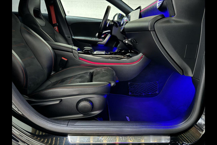 Mercedes-Benz A-Klasse AMG 35 4MATIC Pano Sfeer Akrapovič Camera