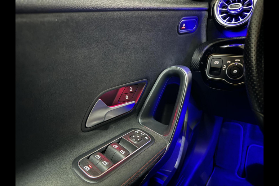 Mercedes-Benz A-Klasse AMG 35 4MATIC Pano Sfeer Akrapovič Camera