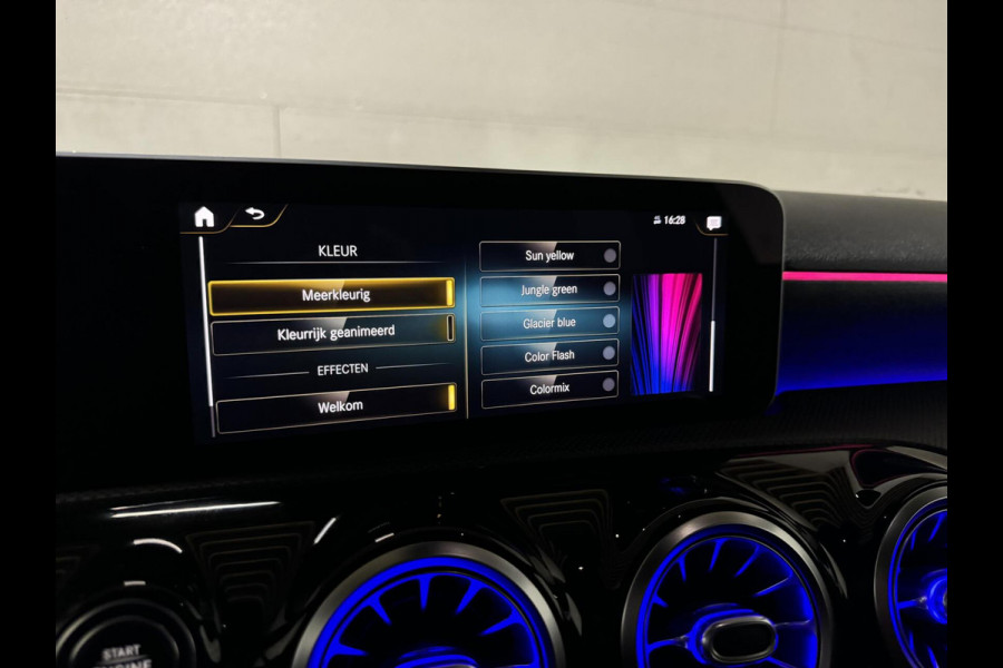 Mercedes-Benz A-Klasse AMG 35 4MATIC Pano Sfeer Akrapovič Camera
