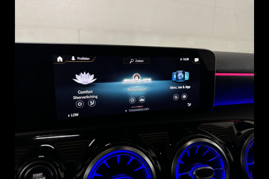 Mercedes-Benz A-Klasse AMG 35 4MATIC Pano Sfeer Akrapovič Camera