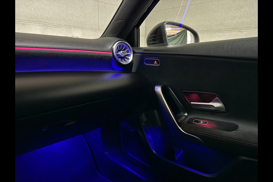 Mercedes-Benz A-Klasse AMG 35 4MATIC Pano Sfeer Akrapovič Camera