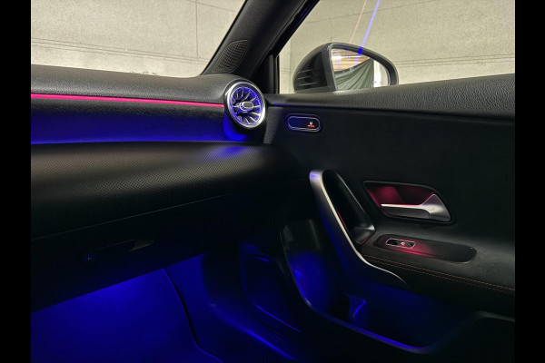 Mercedes-Benz A-Klasse AMG 35 4MATIC Pano Sfeer Akrapovič Camera
