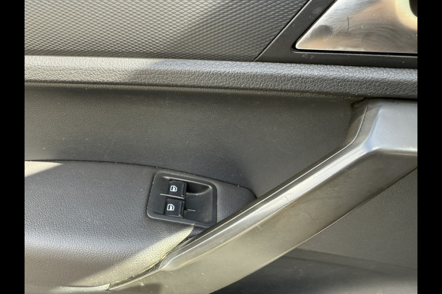 Volkswagen Caddy 2.0 TDI L2H1 EURO 6 BMT Maxi Apple&android carplay Trekhaak/leer/cruise control