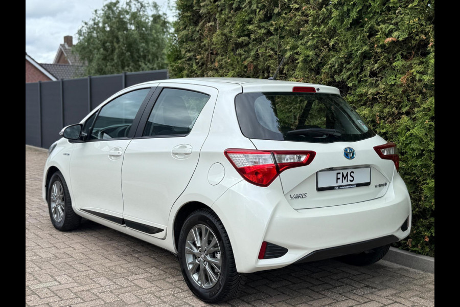 Toyota Yaris 1.5 Hybrid Dynamic Camera