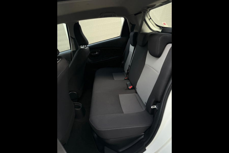 Toyota Yaris 1.5 Hybrid Dynamic Camera