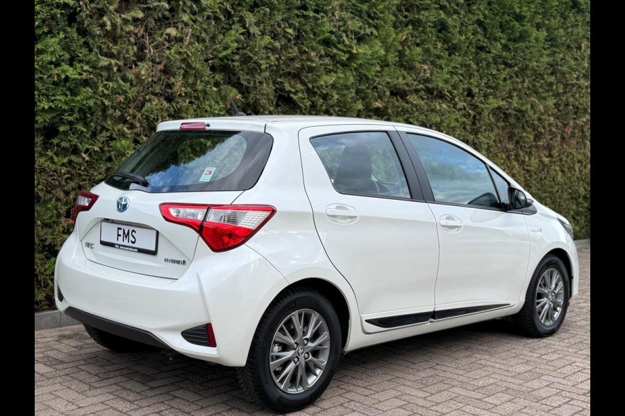 Toyota Yaris 1.5 Hybrid Dynamic Camera