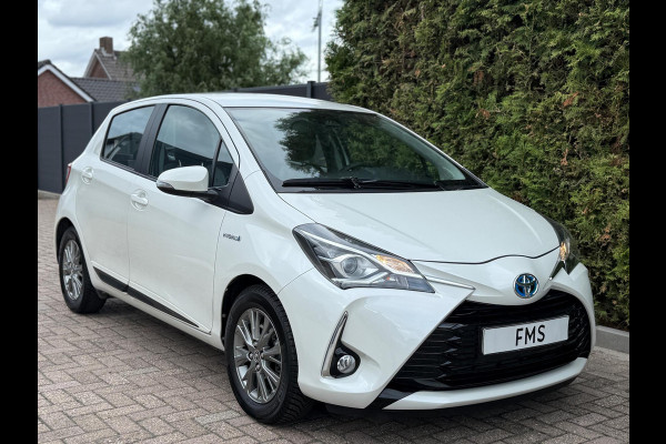 Toyota Yaris 1.5 Hybrid Dynamic Camera