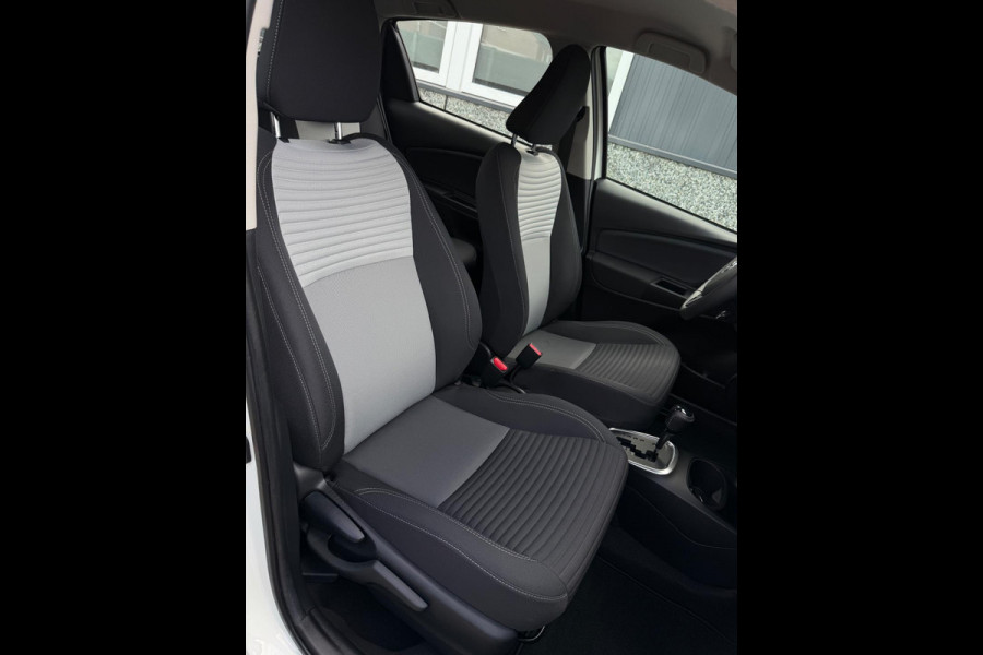 Toyota Yaris 1.5 Hybrid Dynamic Camera