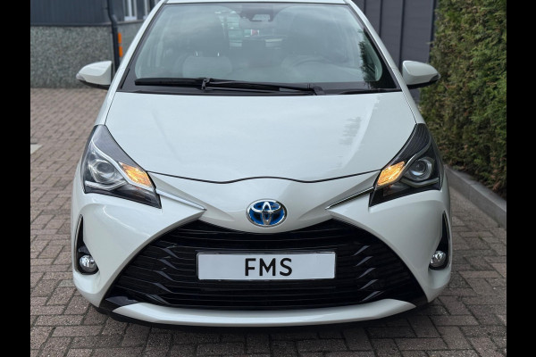 Toyota Yaris 1.5 Hybrid Dynamic Camera
