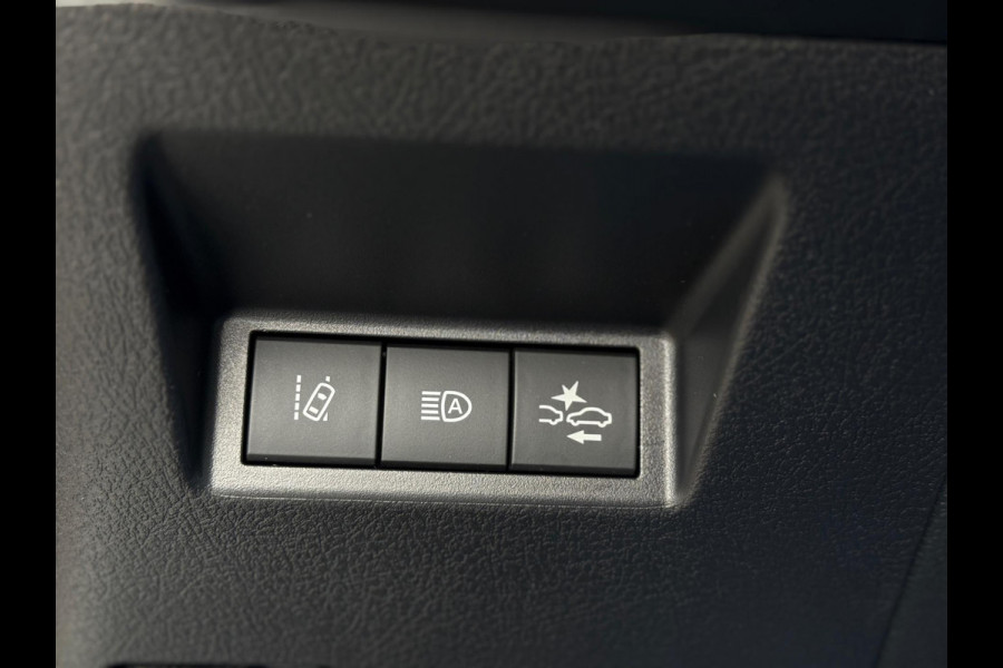 Toyota Yaris 1.5 Hybrid Dynamic Camera