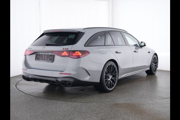 Mercedes-Benz E-Klasse Estate Mercedes-AMG 53 4MATIC+ Night Pakket 1+2 | Panorama Schuif-Kanteldak | 21 Inch AMG Velgen | Burmester® | Trekhaak | AMG Real Performance Sound. Inclusief 24 maanden MB Certified garantie voor Europa.