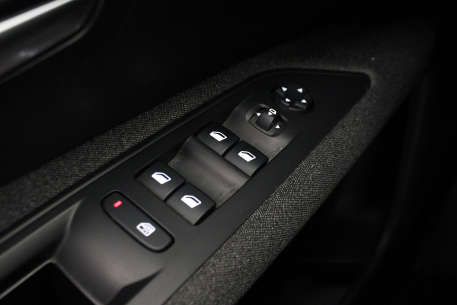 Peugeot 5008 1.2 PureTech Active Pack Business |Navi|Carplay|