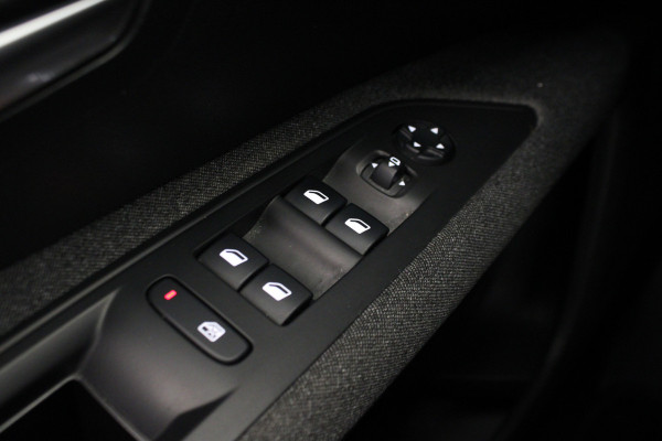 Peugeot 5008 1.2 PureTech Active Pack Business |Navi|Carplay|