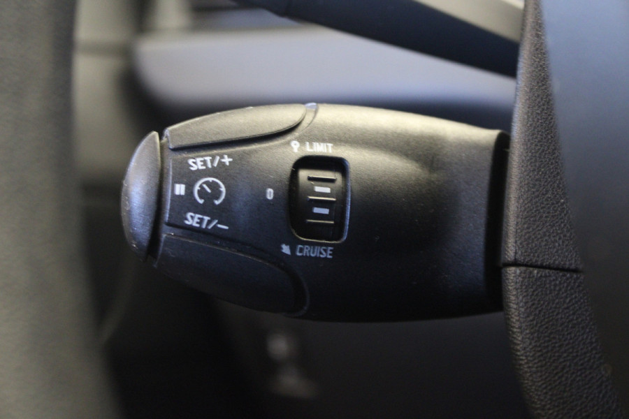 Peugeot 208 1.2 PureTech Blue Lion
