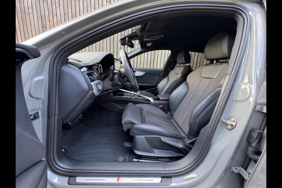 Audi A4 Avant 35 TFSI S-line Automaat | Quantumgrijs | LED | Getint glas | Afgevlakt stuurwiel | Navigatiesysteem | Apple CarPlay | Clim