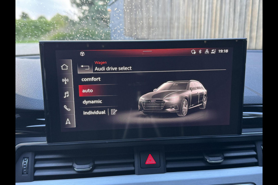 Audi A4 Avant 35 TFSI S-line Automaat | Quantumgrijs | LED | Getint glas | Afgevlakt stuurwiel | Navigatiesysteem | Apple CarPlay | Clim