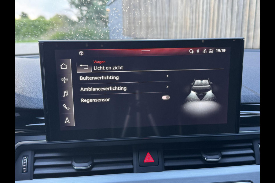 Audi A4 Avant 35 TFSI S-line Automaat | Quantumgrijs | LED | Getint glas | Afgevlakt stuurwiel | Navigatiesysteem | Apple CarPlay | Clim