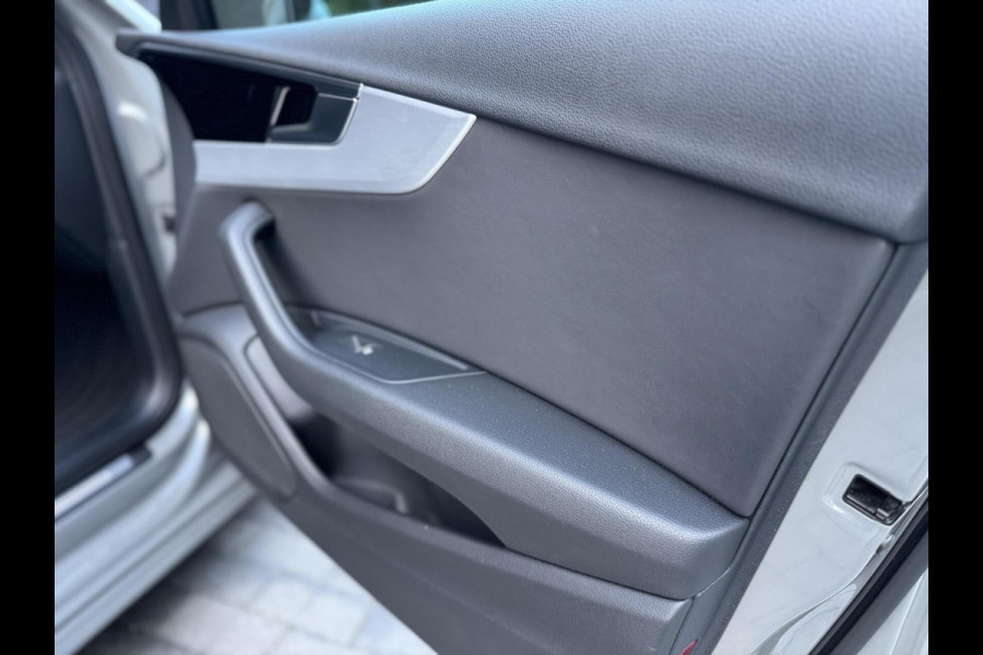 Audi A4 Avant 35 TFSI S-line Automaat | Quantumgrijs | LED | Getint glas | Afgevlakt stuurwiel | Navigatiesysteem | Apple CarPlay | Clim
