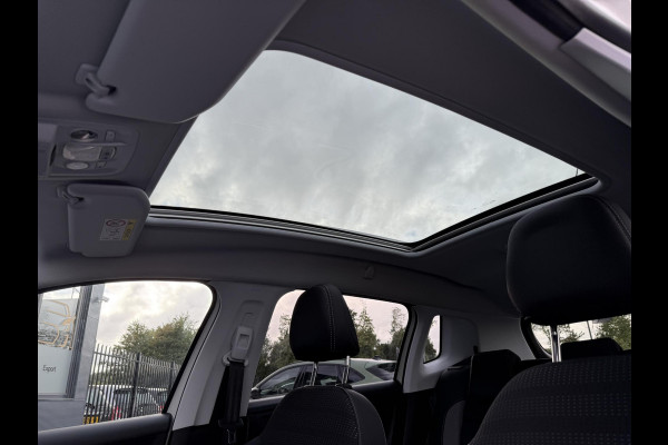 Peugeot 2008 1.2 PureTech Allure Pano,110pk,Navi,Halfleder,Clima,Cruise,Lm velgen,Pdc,Apk tot 09-2026
