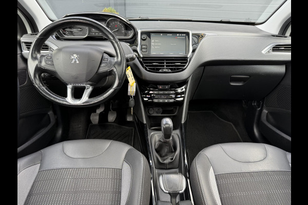 Peugeot 2008 1.2 PureTech Allure Pano,110pk,Navi,Halfleder,Clima,Cruise,Lm velgen,Pdc,Apk tot 09-2026