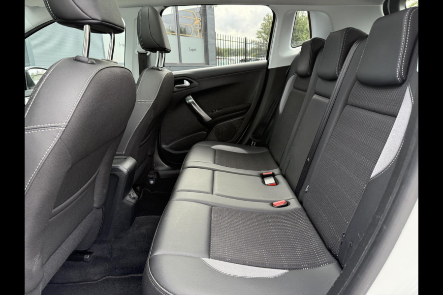 Peugeot 2008 1.2 PureTech Allure Pano,110pk,Navi,Halfleder,Clima,Cruise,Lm velgen,Pdc,Apk tot 09-2026