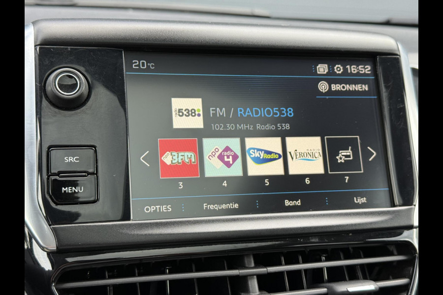Peugeot 2008 1.2 PureTech Allure Pano,110pk,Navi,Halfleder,Clima,Cruise,Lm velgen,Pdc,Apk tot 09-2026