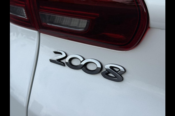 Peugeot 2008 1.2 PureTech Allure Pano,110pk,Navi,Halfleder,Clima,Cruise,Lm velgen,Pdc,Apk tot 09-2026