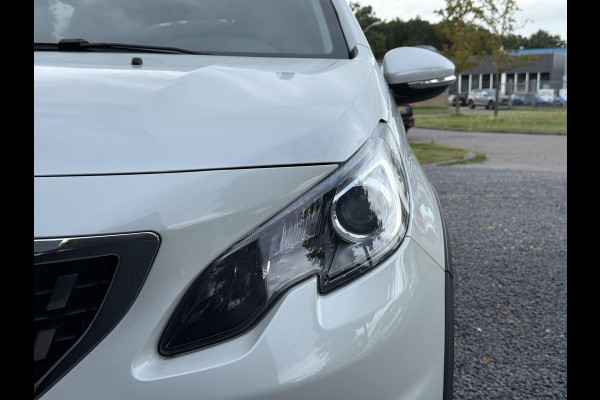 Peugeot 2008 1.2 PureTech Allure Pano,110pk,Navi,Halfleder,Clima,Cruise,Lm velgen,Pdc,Apk tot 09-2026