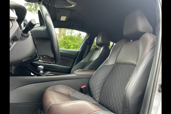 Toyota C-HR 1.8 Hybrid Executive 1e EIGENAAR 100% Dealer onderhouden Rijklaarprijs! Toyota C-HR 1.8 Hybrid Executive 1e EIGENAAR 100% Dealer onderhouden Rijklaarprijs!