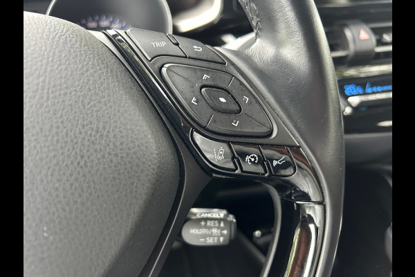Toyota C-HR 1.8 Hybrid Executive 1e EIGENAAR 100% Dealer onderhouden Rijklaarprijs! Toyota C-HR 1.8 Hybrid Executive 1e EIGENAAR 100% Dealer onderhouden Rijklaarprijs!