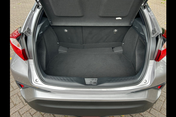 Toyota C-HR 1.8 Hybrid Executive 1e EIGENAAR 100% Dealer onderhouden Rijklaarprijs! Toyota C-HR 1.8 Hybrid Executive 1e EIGENAAR 100% Dealer onderhouden Rijklaarprijs!
