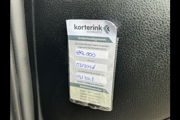 Toyota C-HR 1.8 Hybrid Executive 1e EIGENAAR 100% Dealer onderhouden Rijklaarprijs! Toyota C-HR 1.8 Hybrid Executive 1e EIGENAAR 100% Dealer onderhouden Rijklaarprijs!