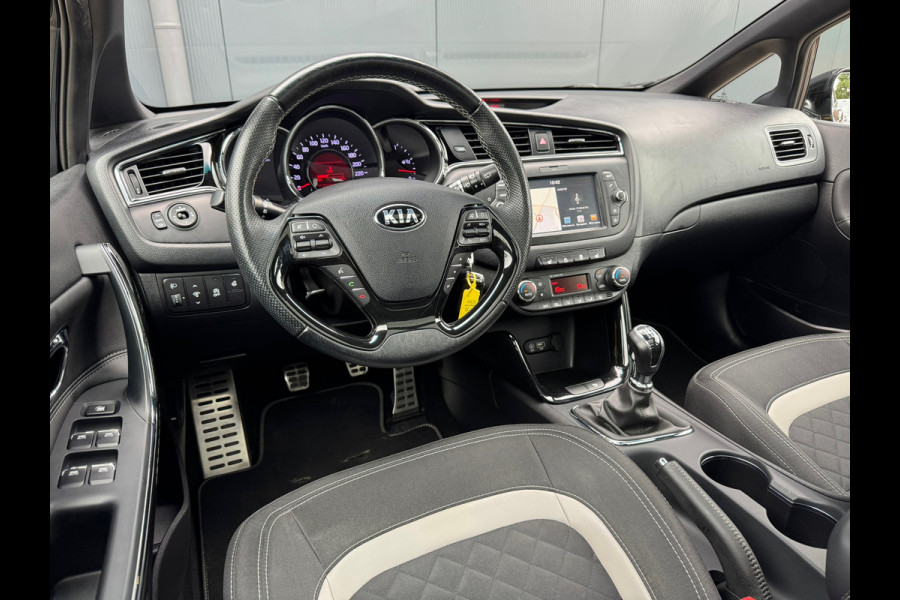 Kia cee'd Sportswagon 1.0 T-GDi GT-Line * Panoramadak * Stoelverwarming * Camera *