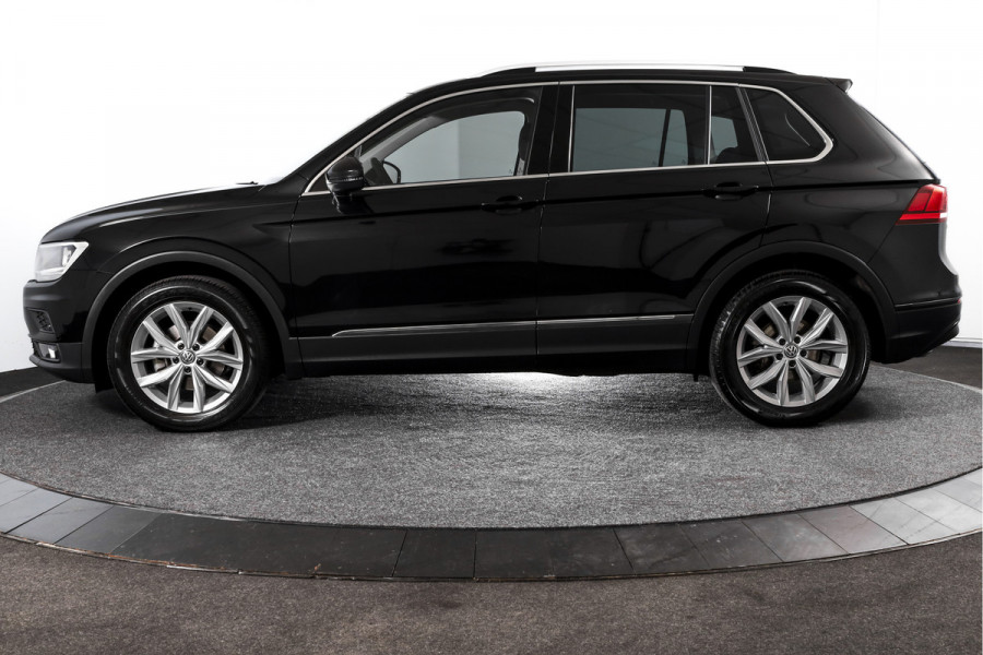Volkswagen Tiguan 1.5 TSI ACT Comfortline 150 PK - Automaat | Adapt. Cruise | Stoelverwarming | PDC | NAV | ECC | Elek. Trekhaak | LM 18" |