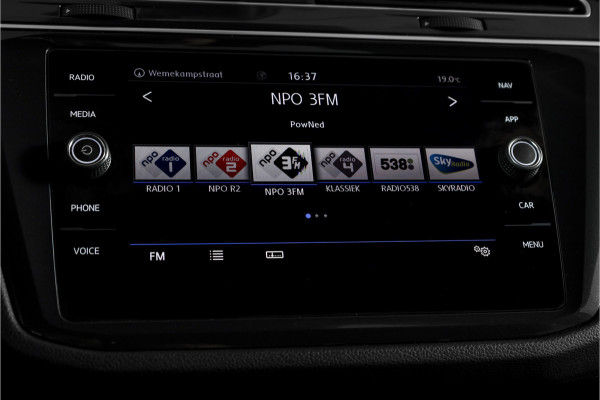 Volkswagen Tiguan 1.5 TSI ACT Comfortline 150 PK - Automaat | Adapt. Cruise | Stoelverwarming | PDC | NAV | ECC | Elek. Trekhaak | LM 18" |