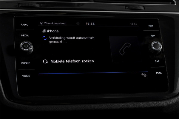 Volkswagen Tiguan 1.5 TSI ACT Comfortline 150 PK - Automaat | Adapt. Cruise | Stoelverwarming | PDC | NAV | ECC | Elek. Trekhaak | LM 18" |
