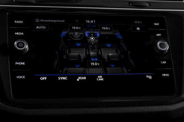 Volkswagen Tiguan 1.5 TSI ACT Comfortline 150 PK - Automaat | Adapt. Cruise | Stoelverwarming | PDC | NAV | ECC | Elek. Trekhaak | LM 18" |