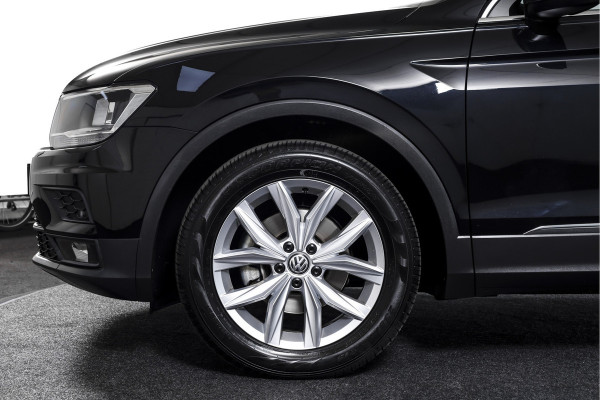 Volkswagen Tiguan 1.5 TSI ACT Comfortline 150 PK - Automaat | Adapt. Cruise | Stoelverwarming | PDC | NAV | ECC | Elek. Trekhaak | LM 18" |