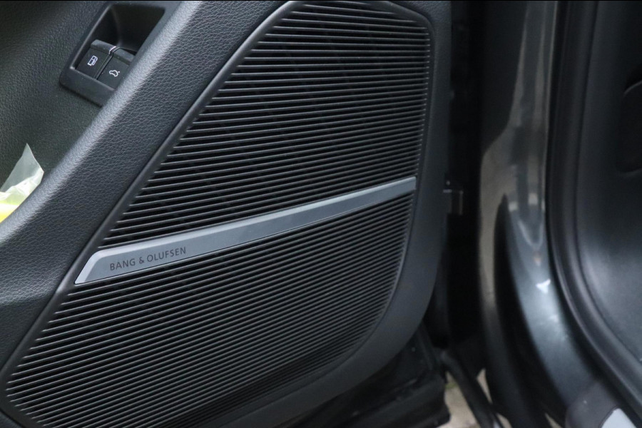 Audi Q7 60 TFSI e quattro Competition | HUD - PANO - RS ZIT - VOL!