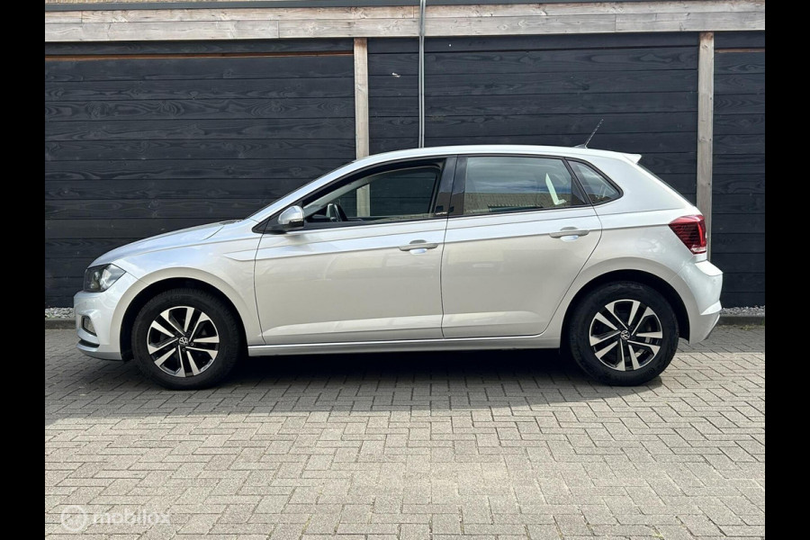 Volkswagen Polo 1.0 TSI 95 PK United FM nav / carplay / LM / 52.107 KM 1e eig.