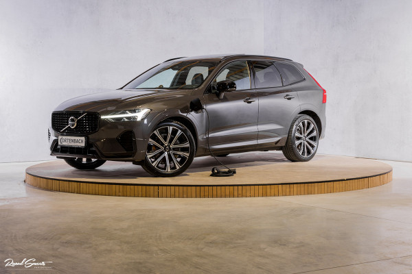 Volvo XC60 2.0 T8 Plug-in hybrid AWD R-Design | Long Range | Zwenkbare trekhaak | Luchtvering | Bowers&Wilkins | Adaptieve cruise | Panoram