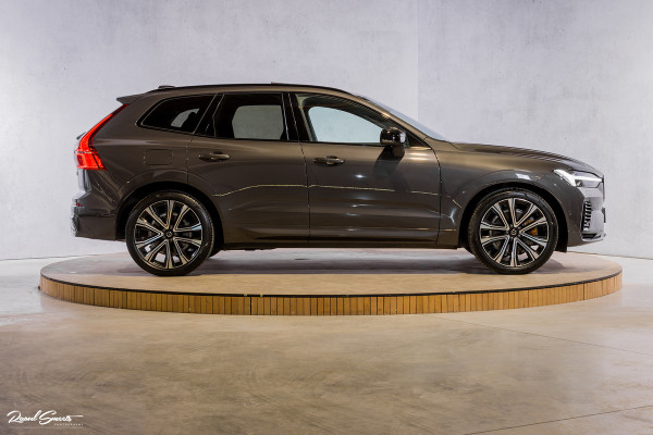 Volvo XC60 2.0 T8 Plug-in hybrid AWD R-Design | Long Range | Zwenkbare trekhaak | Luchtvering | Bowers&Wilkins | Adaptieve cruise | Panoram