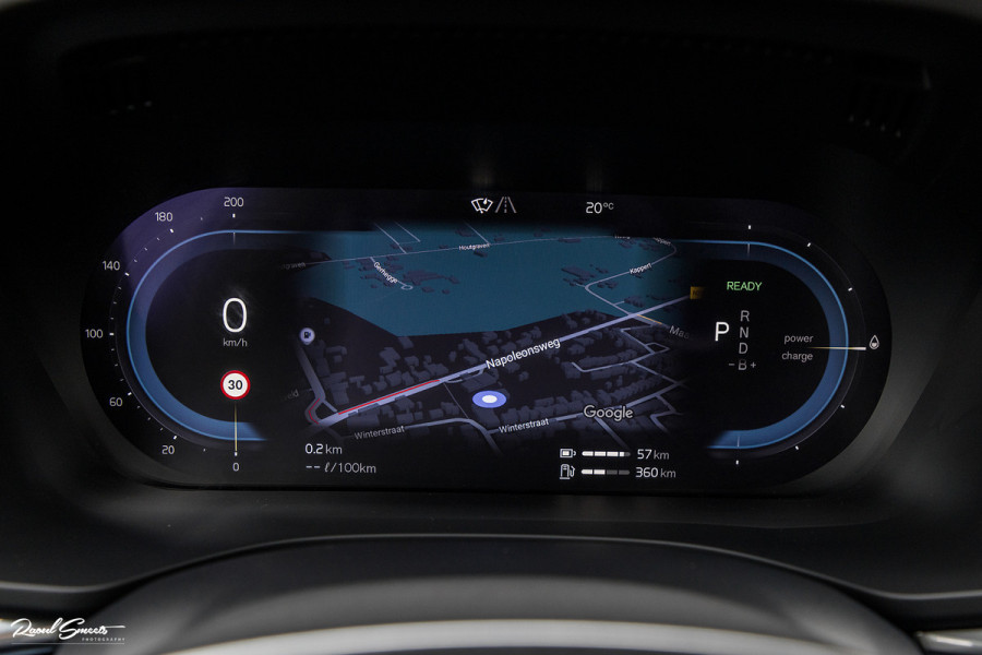 Volvo XC60 2.0 T8 Plug-in hybrid AWD R-Design | Long Range | Zwenkbare trekhaak | Luchtvering | Bowers&Wilkins | Adaptieve cruise | Panoram