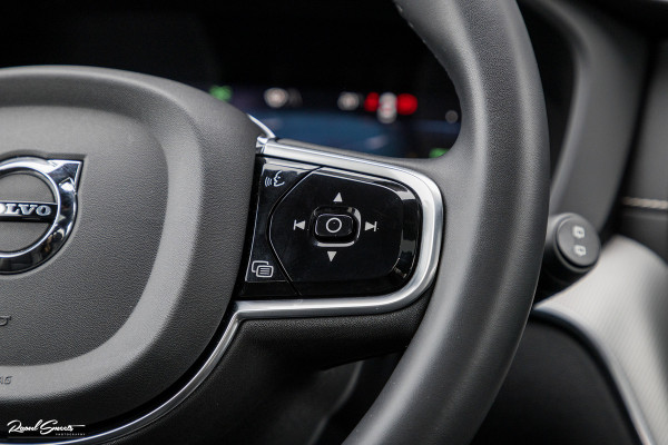 Volvo XC60 2.0 T8 Plug-in hybrid AWD R-Design | Long Range | Zwenkbare trekhaak | Luchtvering | Bowers&Wilkins | Adaptieve cruise | Panoram