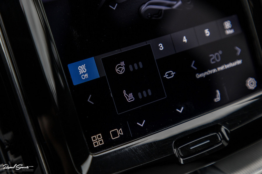 Volvo XC60 2.0 T8 Plug-in hybrid AWD R-Design | Long Range | Zwenkbare trekhaak | Luchtvering | Bowers&Wilkins | Adaptieve cruise | Panoram