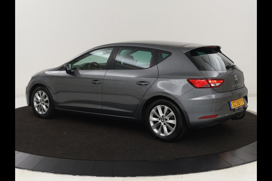 Seat Leon 1.0 EcoTSI Style Business | Carplay | Trekhaak | Navigatie | Parkeerhulp | Climate control | Cruise control | Bluetooth