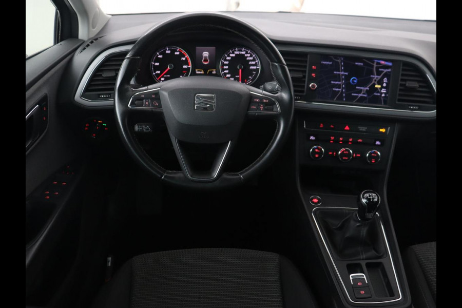 Seat Leon 1.0 EcoTSI Style Business | Carplay | Trekhaak | Navigatie | Parkeerhulp | Climate control | Cruise control | Bluetooth