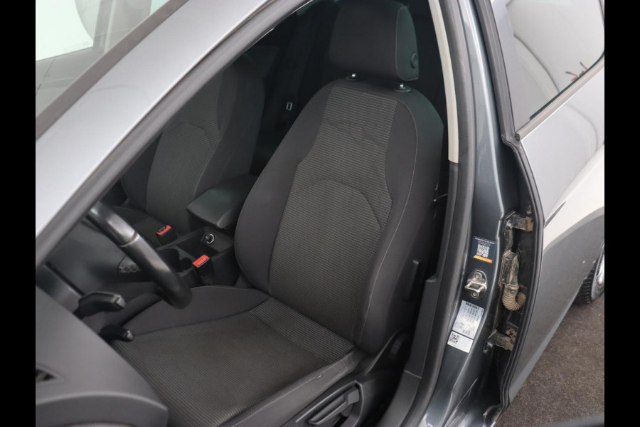 Seat Leon 1.0 EcoTSI Style Business | Carplay | Trekhaak | Navigatie | Parkeerhulp | Climate control | Cruise control | Bluetooth